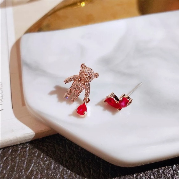 TEDDY BEAR LOVE AAA Cubic Zirconia Diamond Stud Earrings With Gift Box - Picture 3 of 6